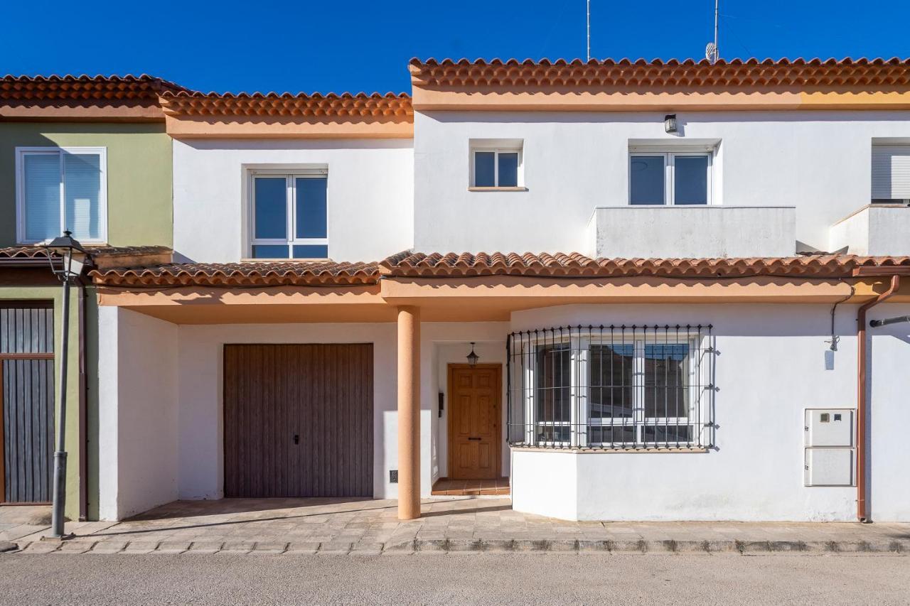Casa Las Rosas Iniesta Dış mekan fotoğraf